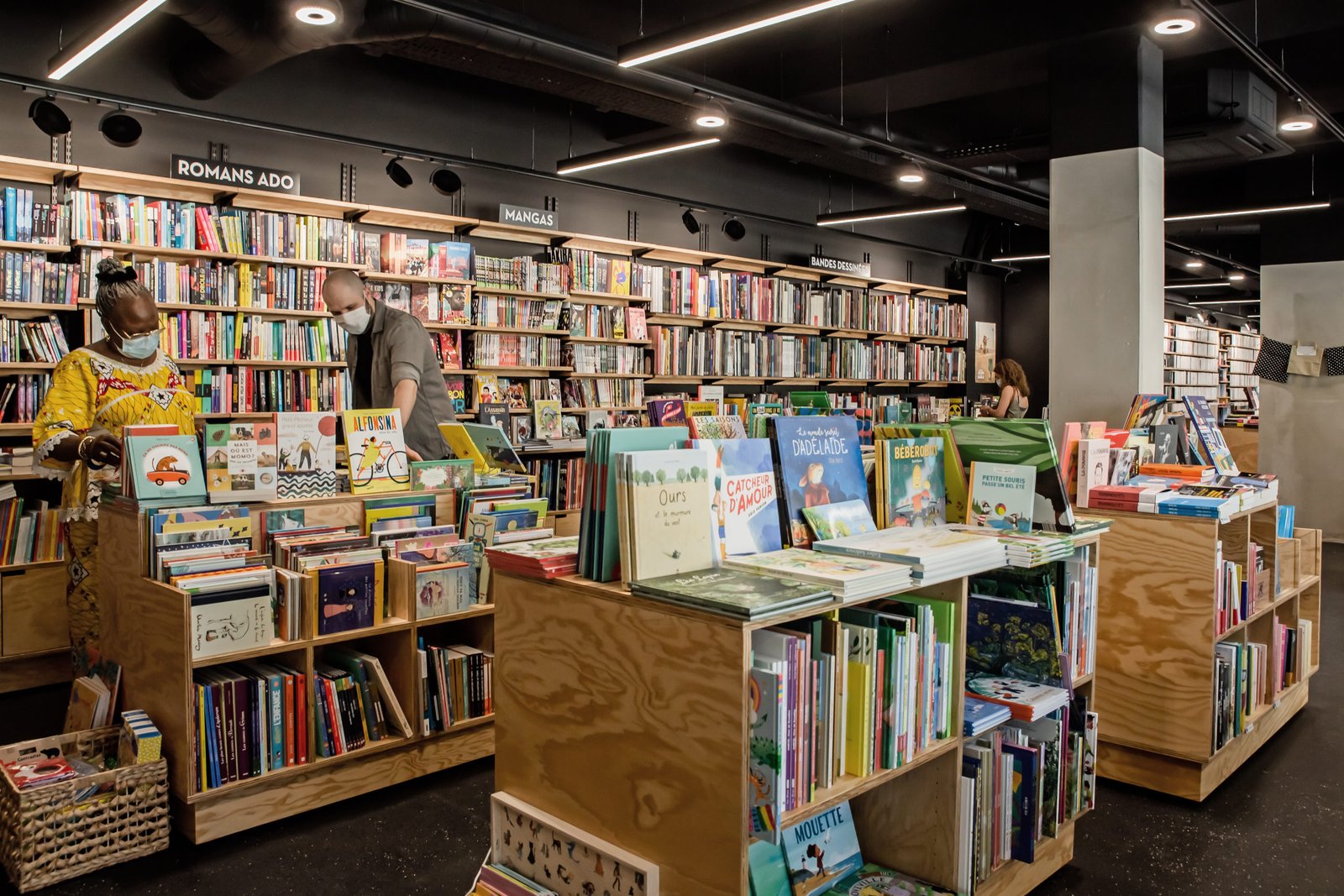 LIBRAIRIE LE PAVÉ DANS LA MARGE