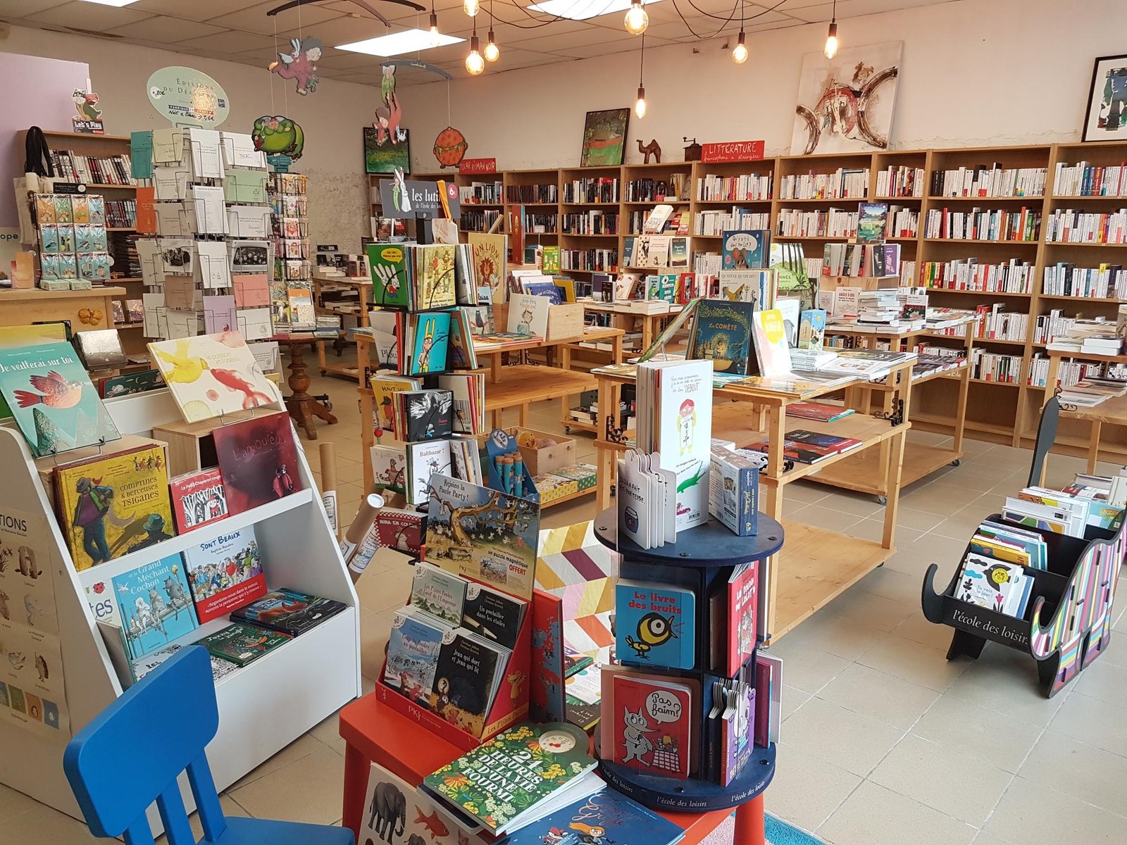LIBRAIRIE LA PETITE FOURMI ROUGE