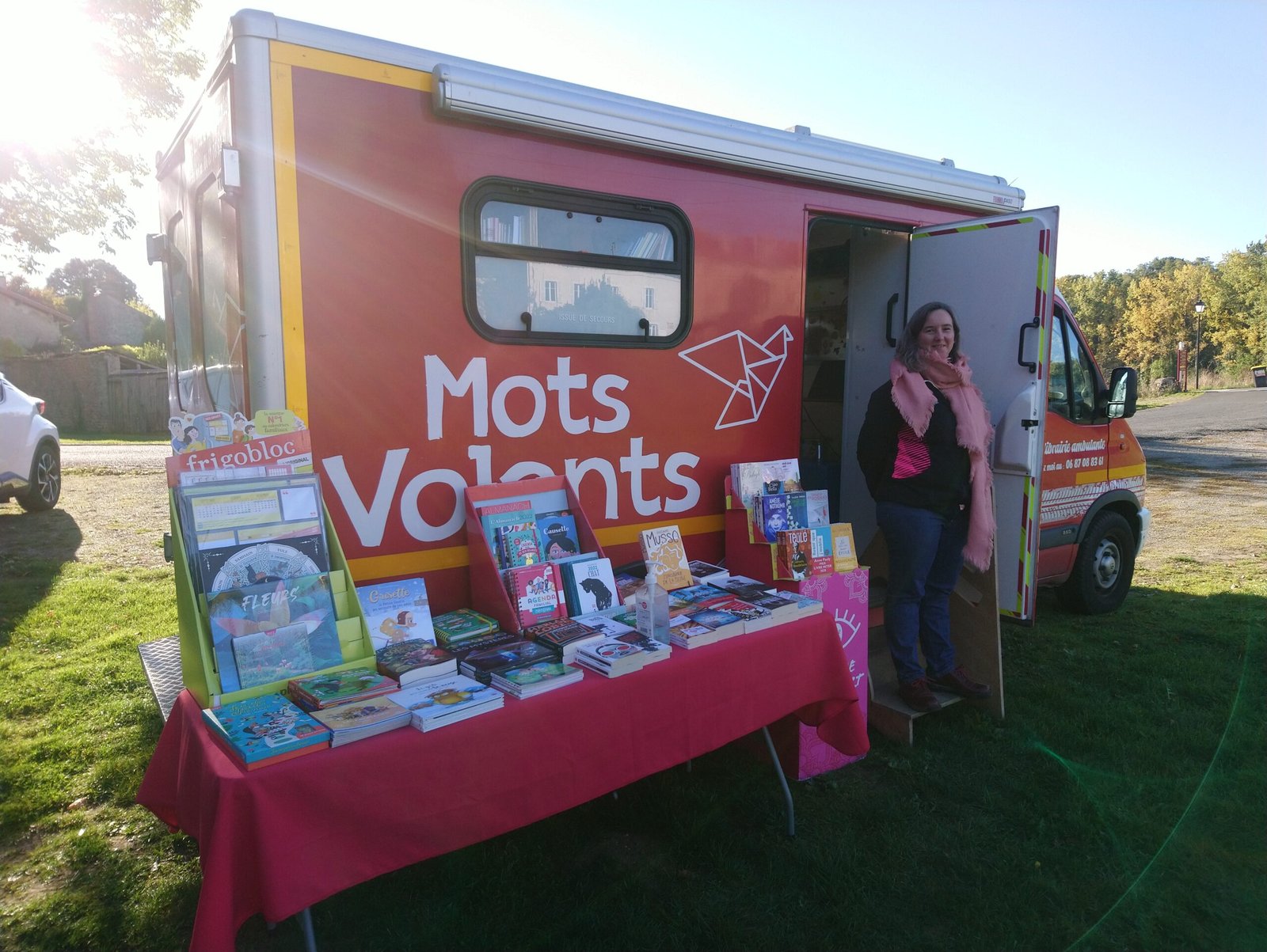 LIBRAIRIE AUX MOTS VOLANTS